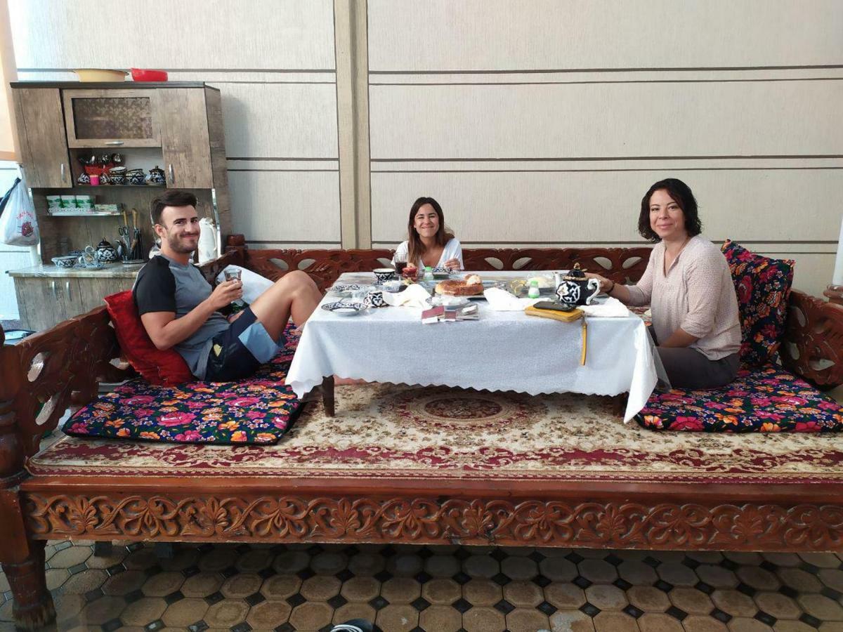 Uvaysiy Family Guest House Marghilon Eksteriør bilde