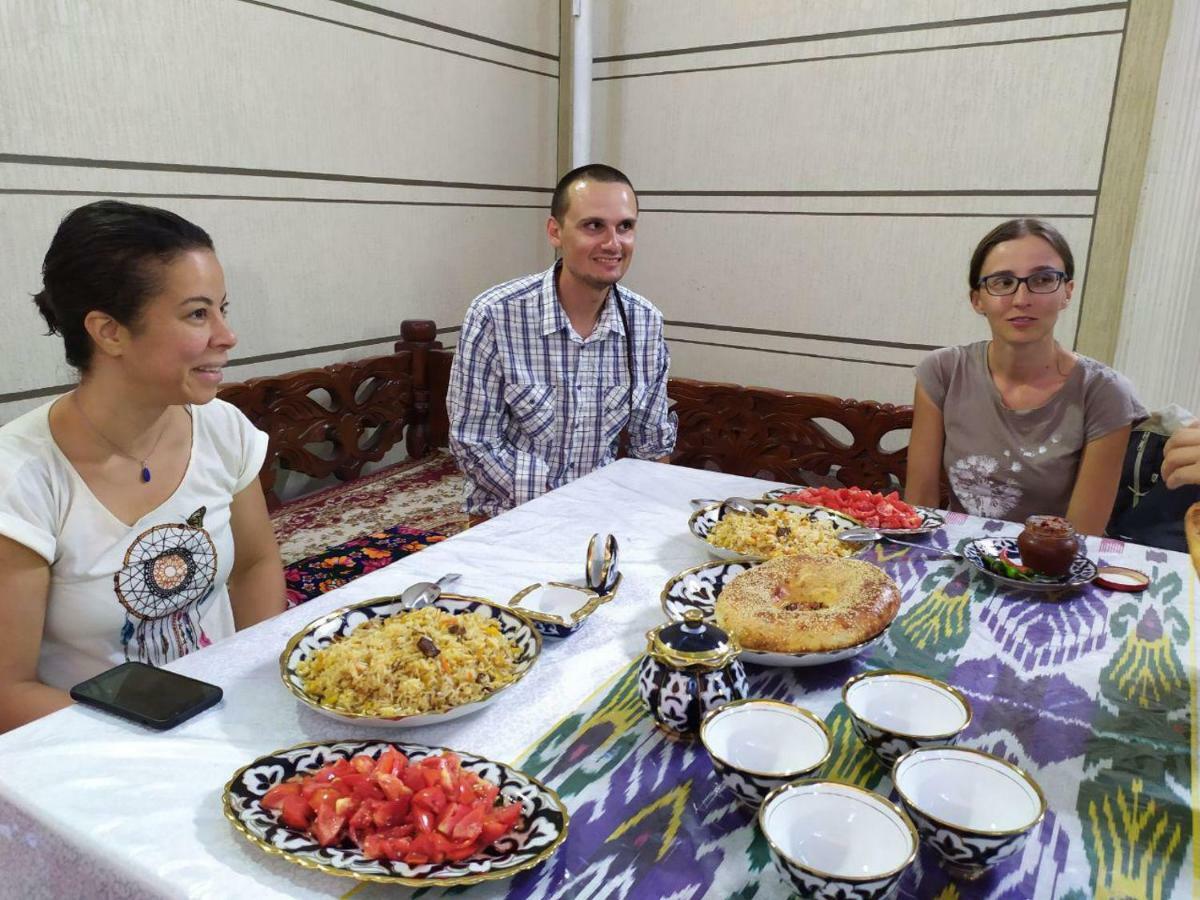 Uvaysiy Family Guest House Marghilon Eksteriør bilde